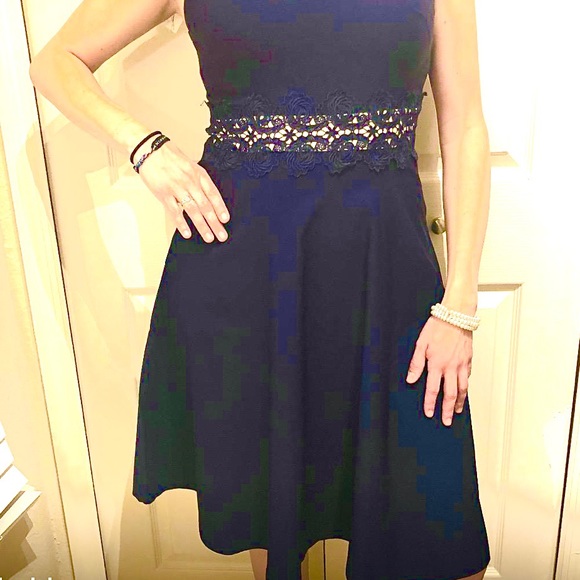 Homeyee Elegant Cocktail Dress with Lace Trim - Picture 2 of 16